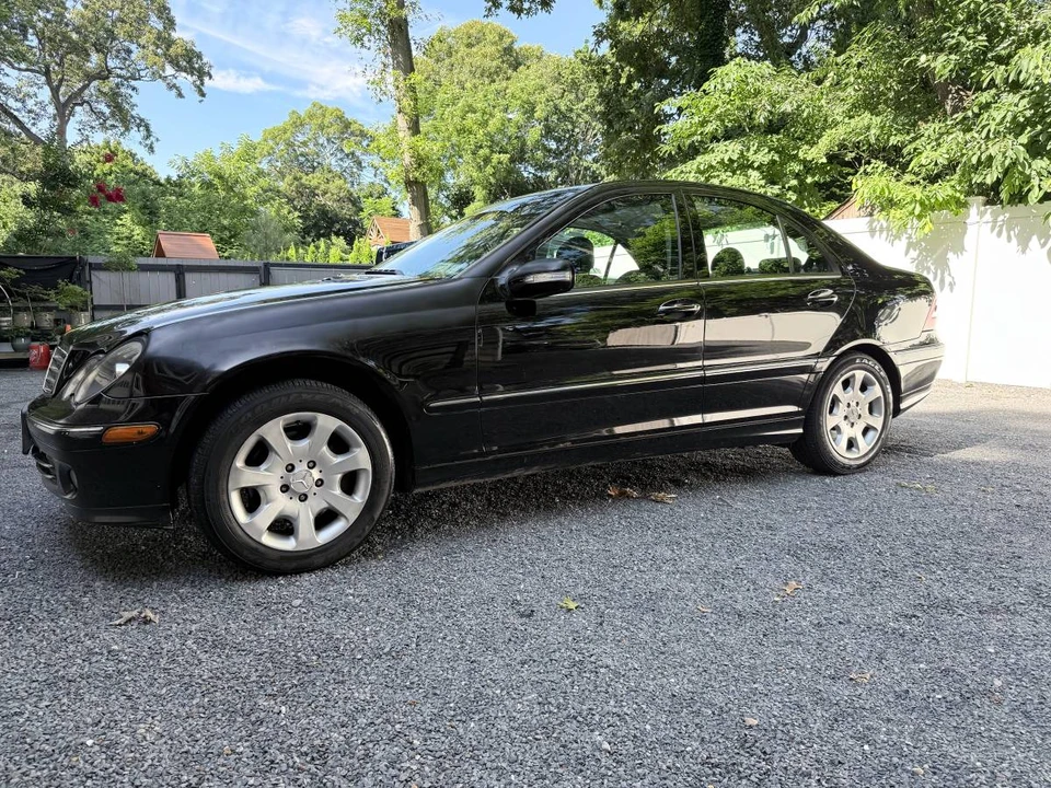 2006 Mercedes-Benz W203 C-Class - Image 2 of 17