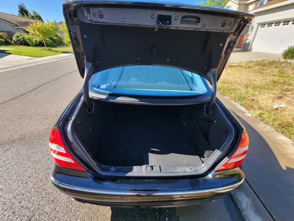 2006 Mercedes-Benz W211 E-Class - Image 11 of 23