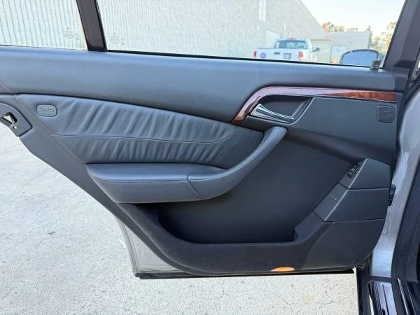 2006 Mercedes-Benz W220 S-Class - Image 13 of 14