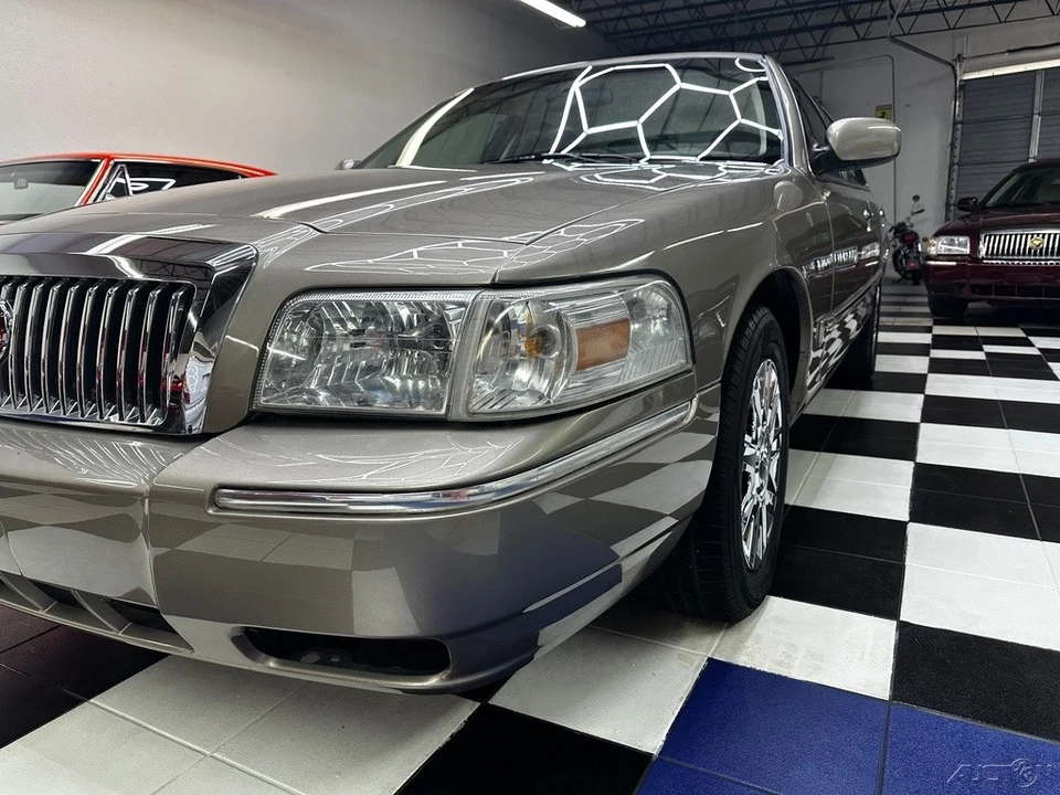 2006 Mercury Grand Marquis - Image 8 of 24