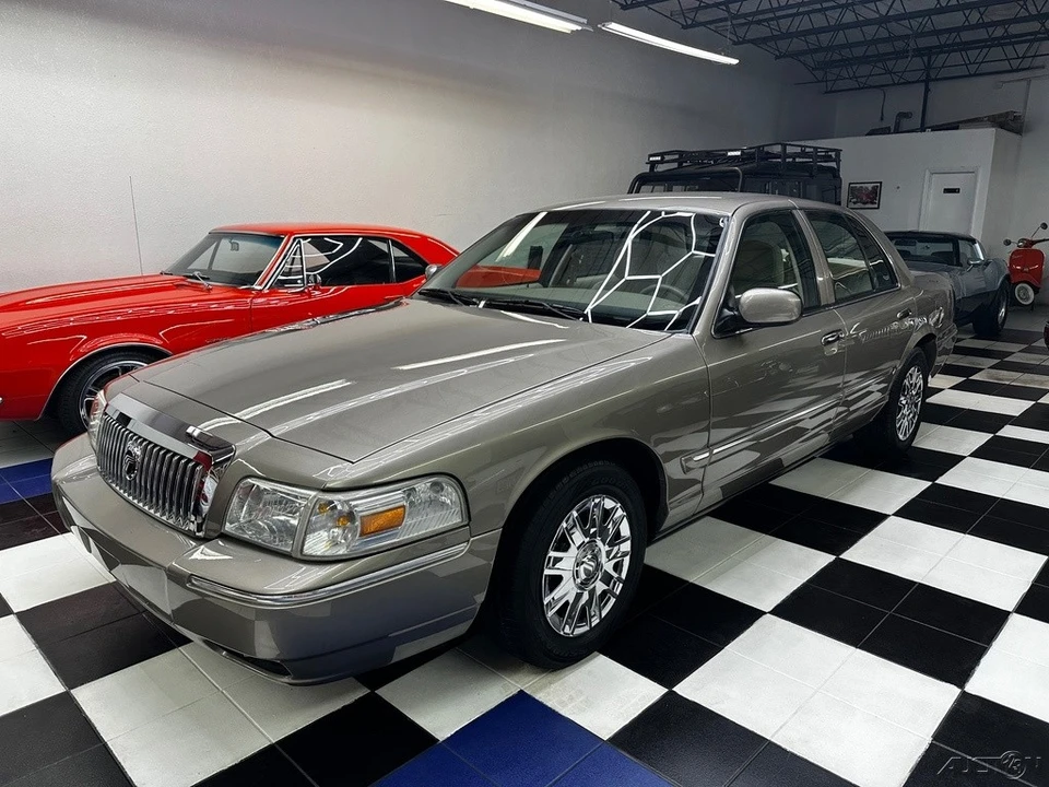 2006 Mercury Grand Marquis - Image 10 of 24