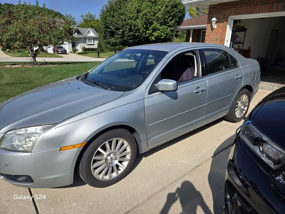 2006 Mercury - Image 2 of 5