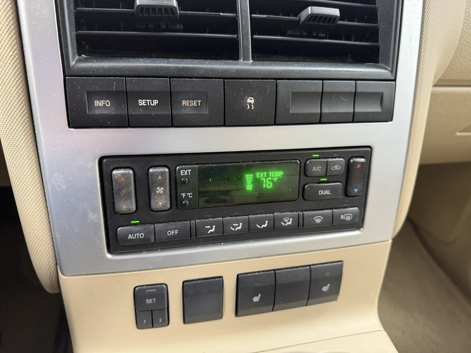 2006 Mercury - Image 17 of 21
