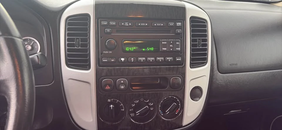 2006 Mercury Mariner - Image 10 of 14