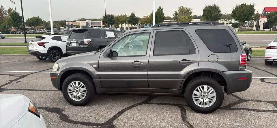 2006 Mercury Mariner - Image 8 of 14