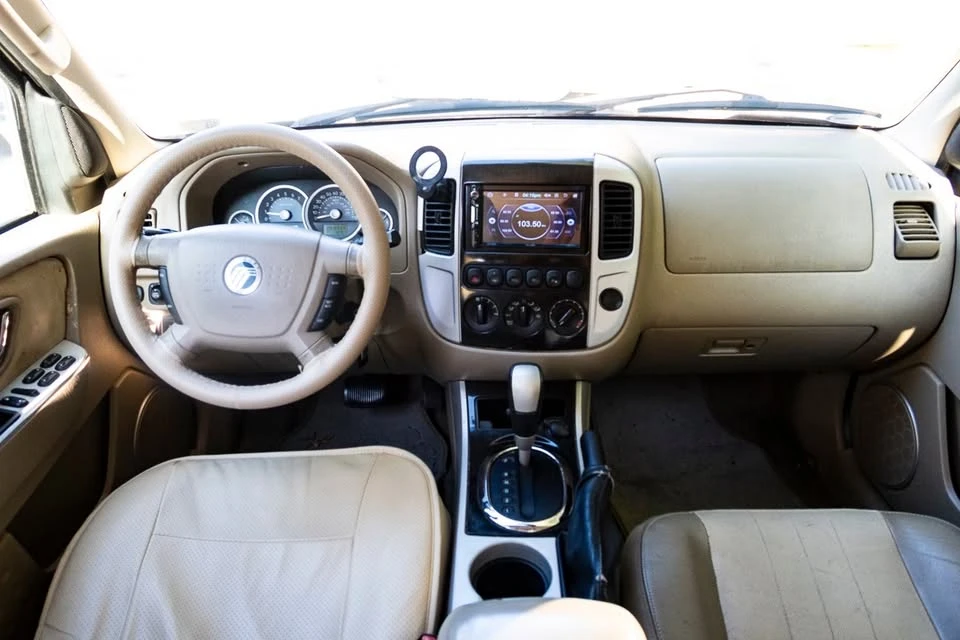 2006 Mercury Mariner - Image 2 of 6