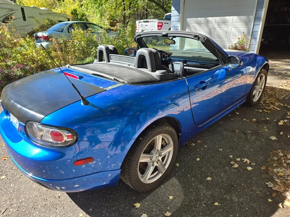 2006 Mazda NC MX-5 Miata - Image 3 of 4