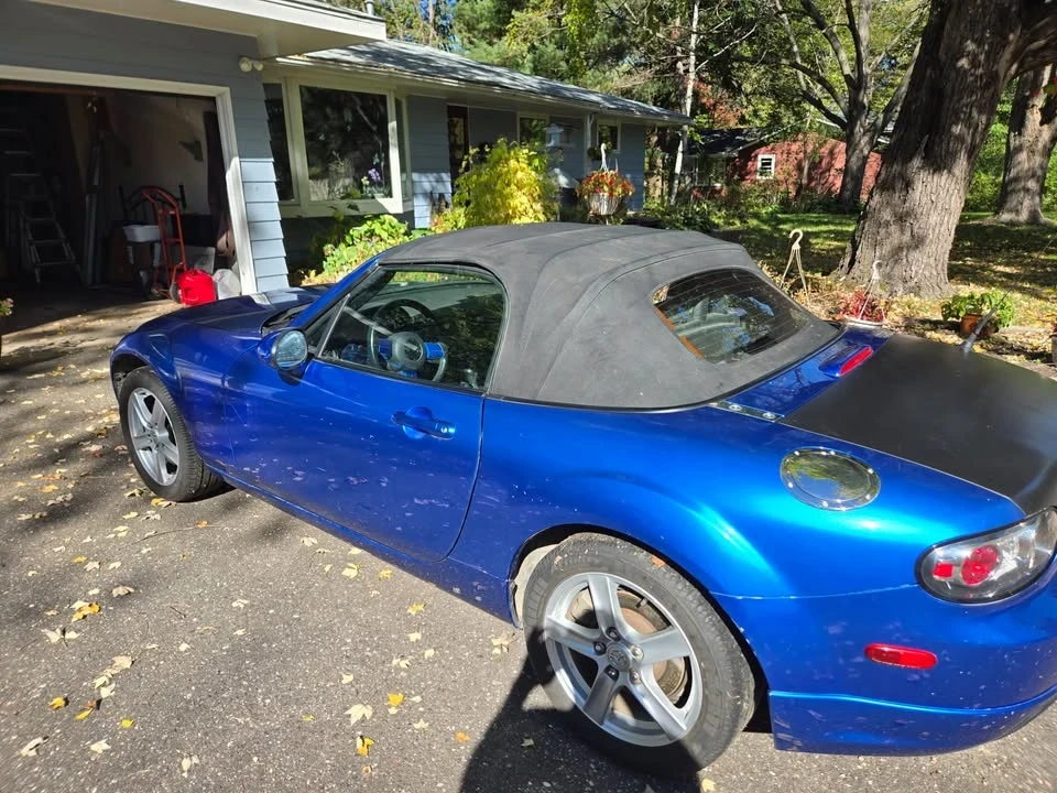 2006 Mazda NC MX-5 Miata - Image 4 of 4