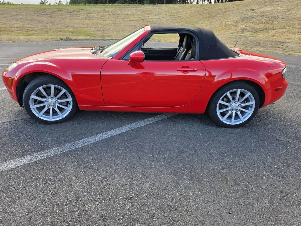 2006 Mazda NC MX-5 Miata - Image 14 of 14