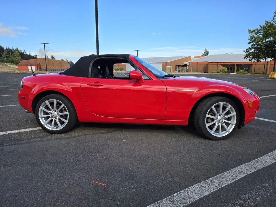 2006 Mazda NC MX-5 Miata - Image 2 of 14