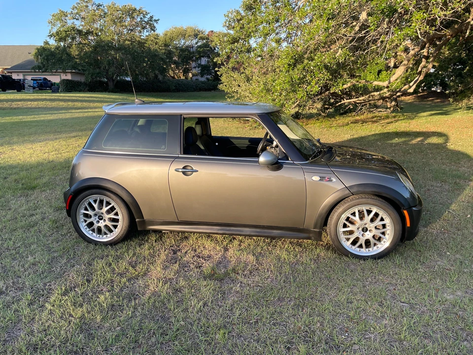 2006 Mini Mini Cooper S 1st Gen - Image 16 of 31