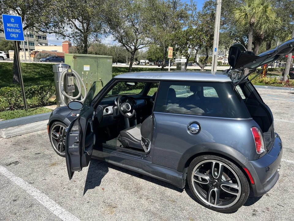 2006 Mini Mini John Cooper Works 1st Gen - Image 17 of 31
