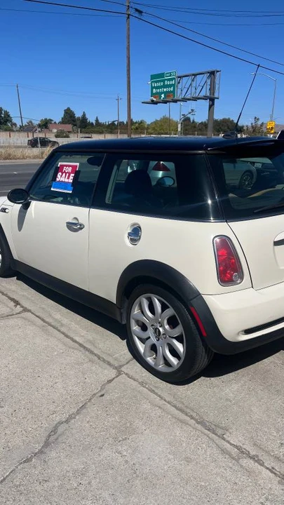 2006 Mini Mini Cooper S 1st Gen - Image 2 of 9