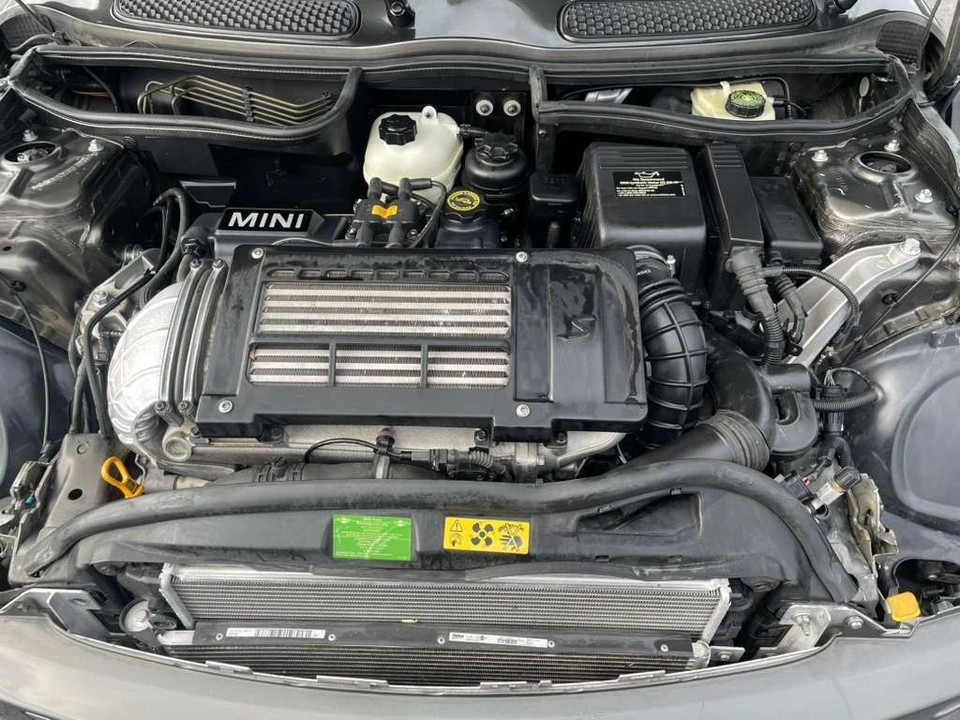 2006 Mini Mini Cooper S 1st Gen - Image 15 of 17