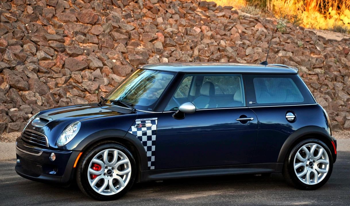 2006 Mini Mini Cooper S 1st Gen - Image 19 of 31