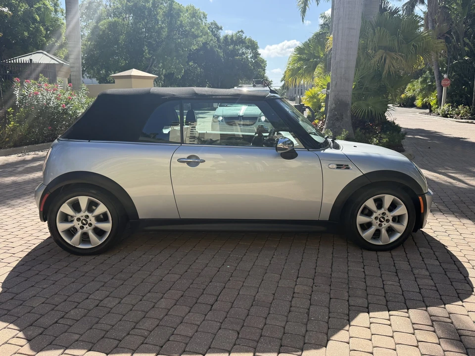 2006 Mini Mini Cooper S 1st Gen - Image 11 of 31