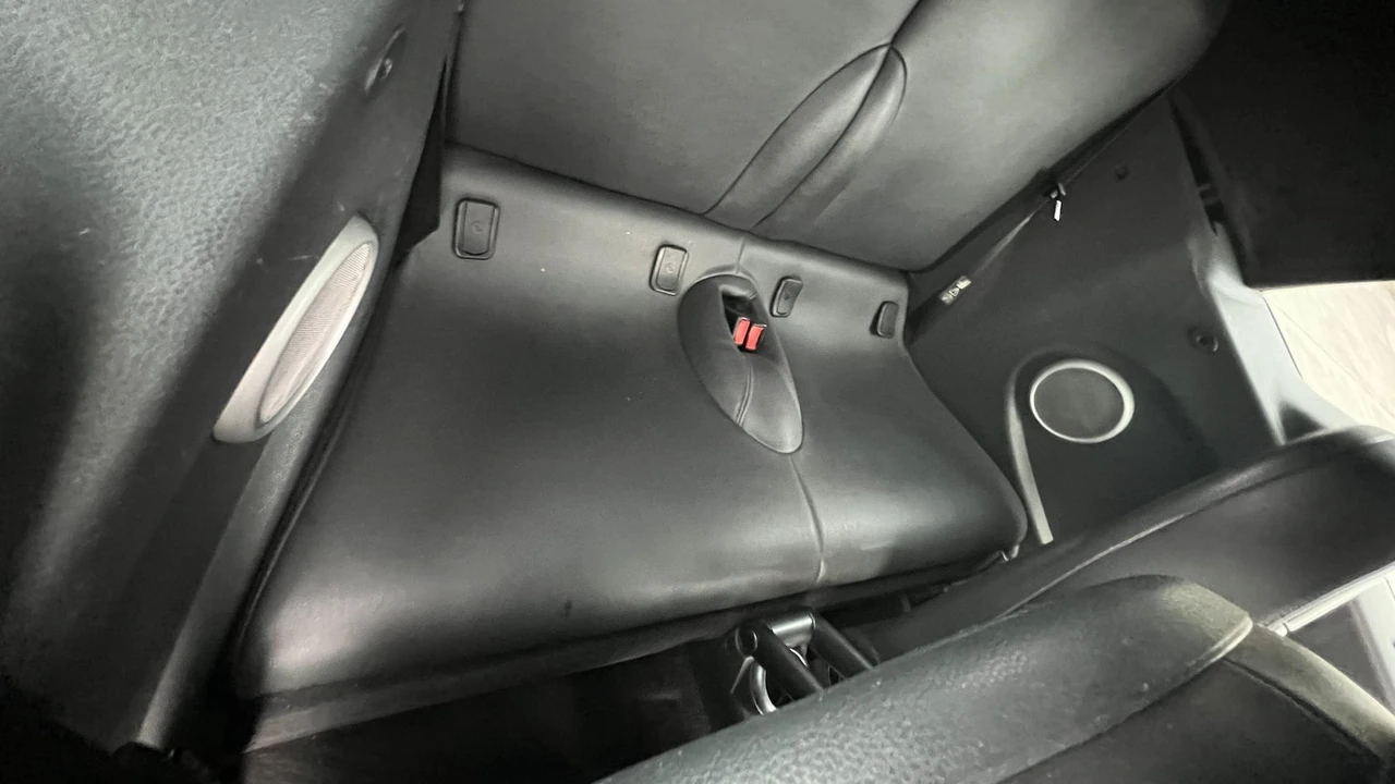 2006 Mini Mini Cooper S 1st Gen - Image 13 of 23