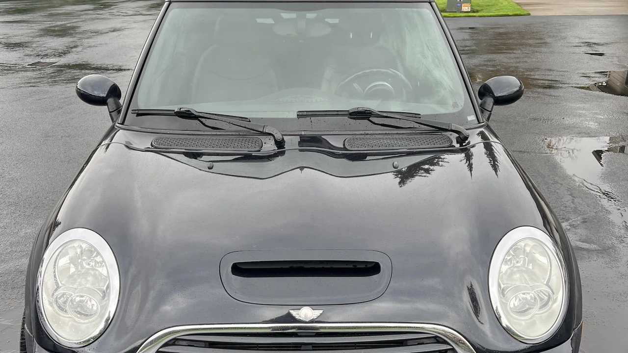 2006 Mini Mini Cooper S 1st Gen - Image 16 of 23
