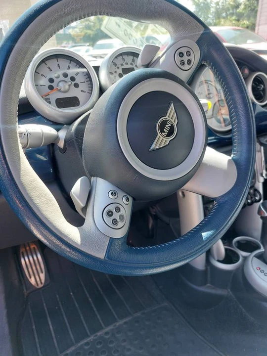 2006 Mini Mini Cooper S 1st Gen - Image 11 of 14