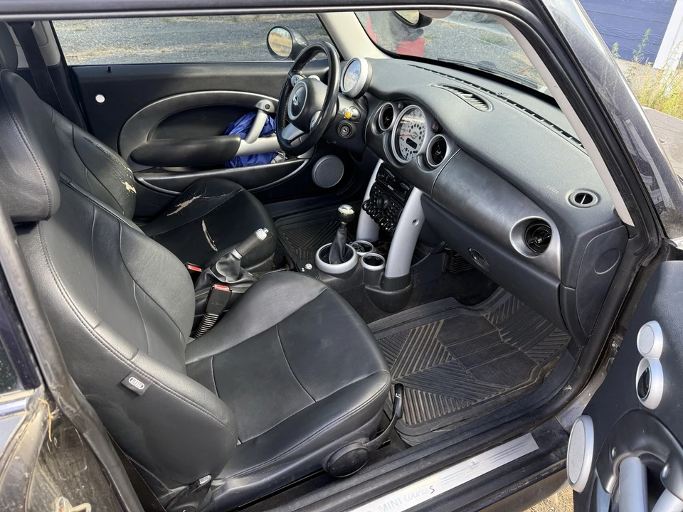 2006 Mini Mini John Cooper Works 1st Gen - Image 9 of 13