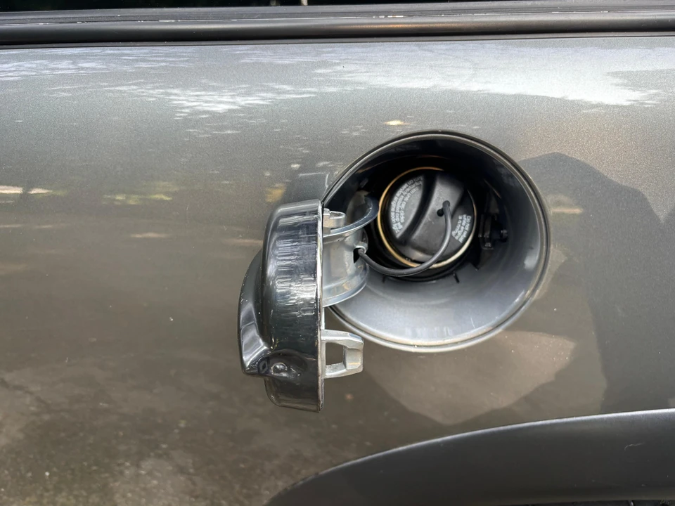 2006 Mini Mini John Cooper Works 1st Gen - Image 15 of 31