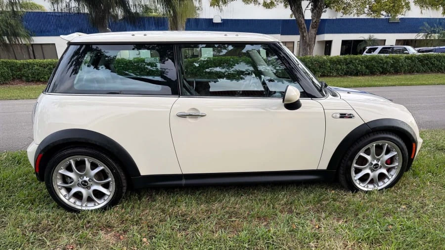 2006 Mini Mini John Cooper Works 1st Gen - Image 2 of 18