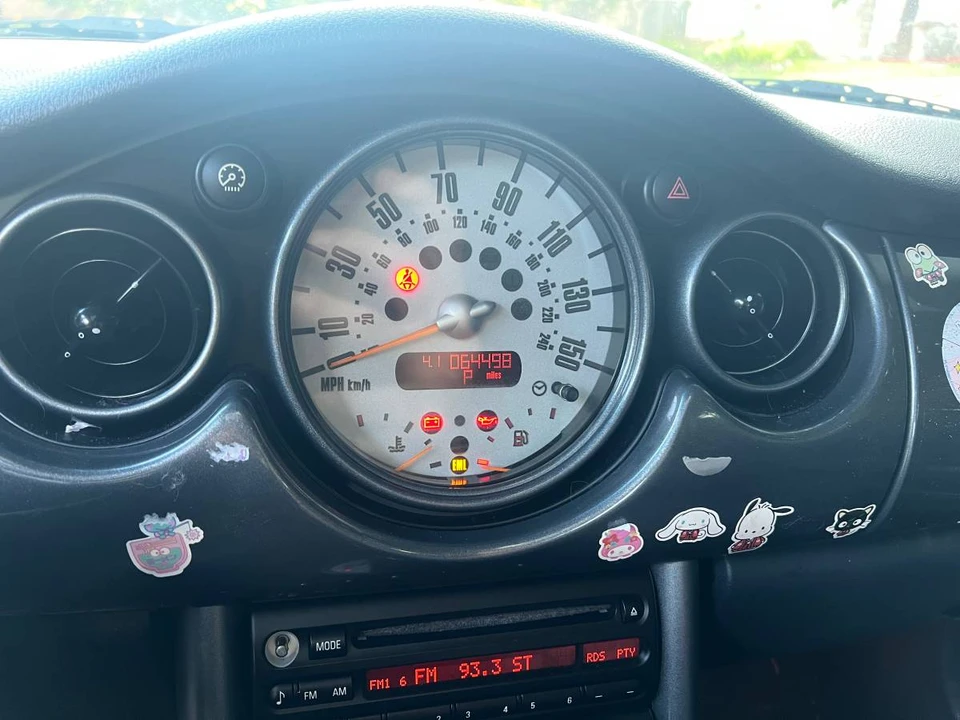 2006 Mini Mini Cooper S 1st Gen - Image 6 of 8