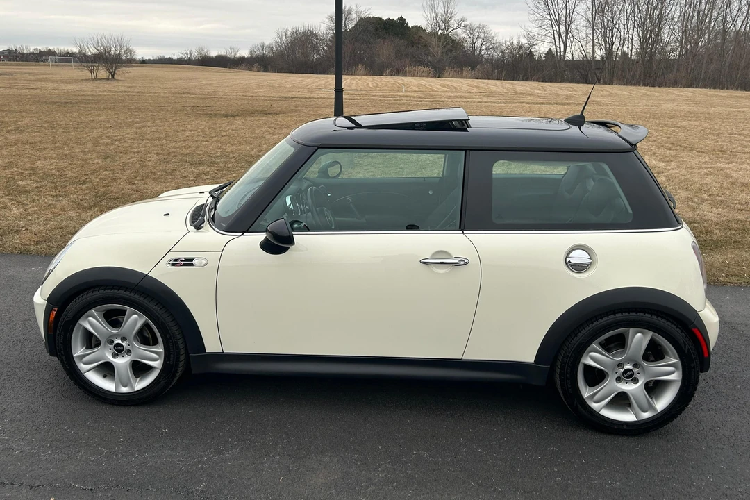 2006 Mini Mini Cooper S 1st Gen - Image 3 of 31