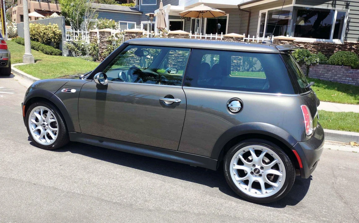 2006 Mini Mini Cooper S 1st Gen - Image 9 of 31