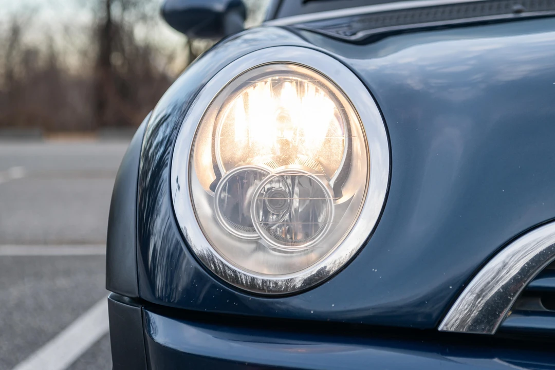 2006 Mini Mini Cooper S 1st Gen - Image 9 of 31
