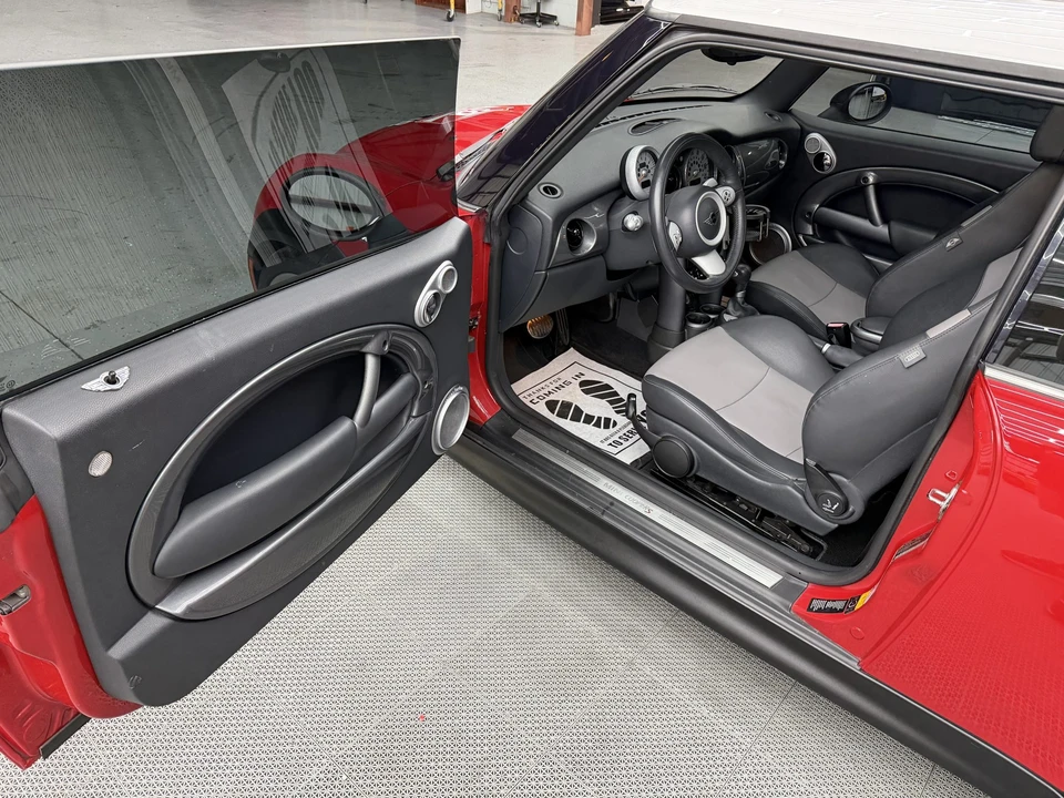 2006 Mini Mini Cooper S 1st Gen - Image 27 of 31