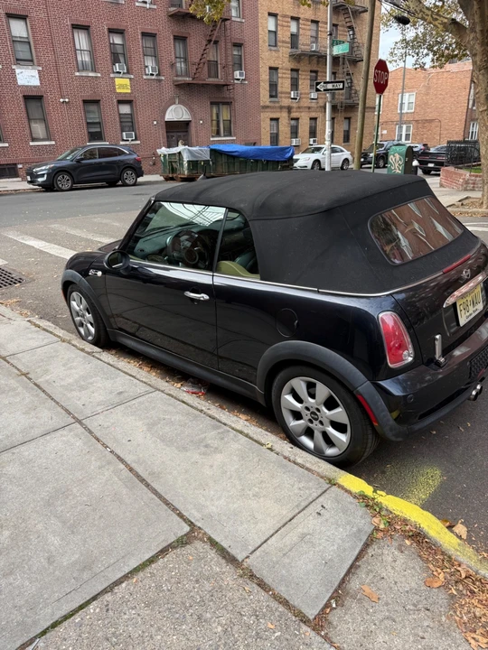 2006 Mini Mini Cooper S 1st Gen - Image 6 of 12