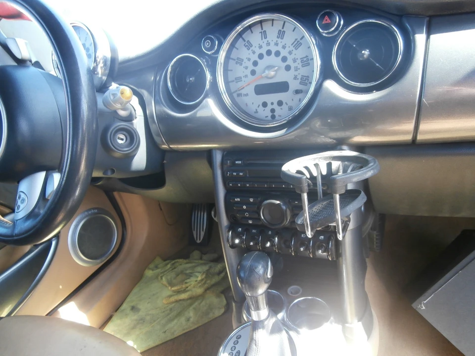 2006 Mini Mini Cooper S 1st Gen - Image 10 of 15