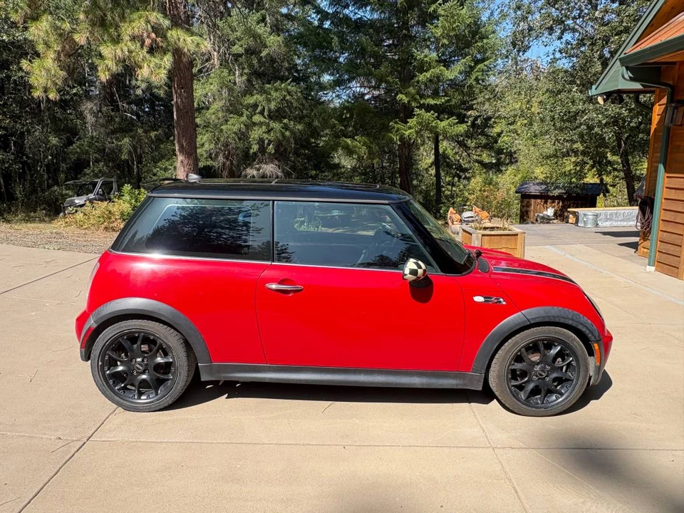 2006 Mini Mini Cooper S 1st Gen - Image 2 of 15