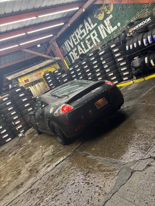 2006 Mitsubishi Eclipse 4th Gen - Image 12 of 13