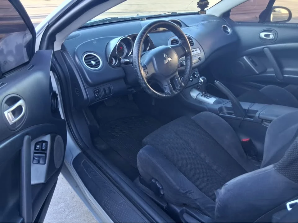 2006 Mitsubishi Eclipse 4th Gen - Image 10 of 12