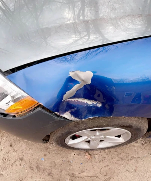 2006 Mitsubishi Eclipse 4th Gen - Image 9 of 12