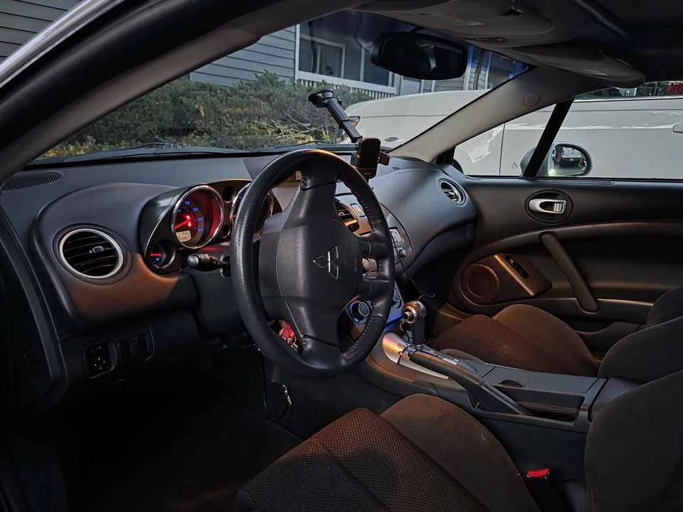 2006 Mitsubishi Eclipse 4th Gen - Image 10 of 12