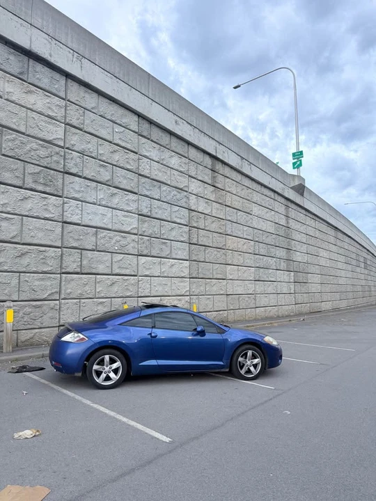 2006 Mitsubishi Eclipse 4th Gen - Image 2 of 11