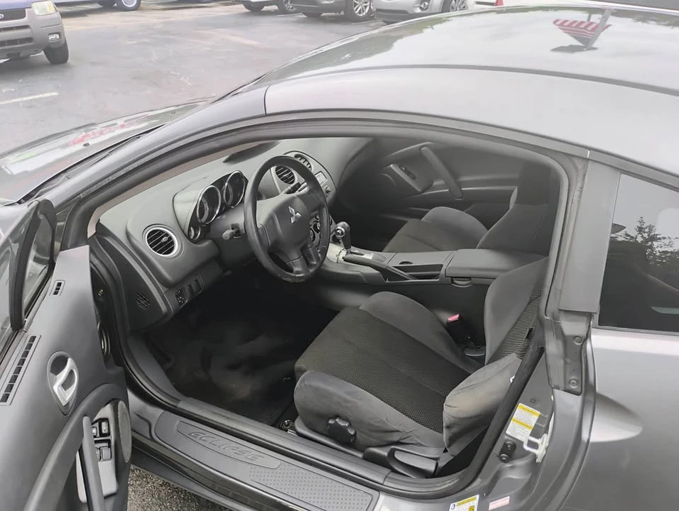 2006 Mitsubishi Eclipse 4th Gen - Image 14 of 19