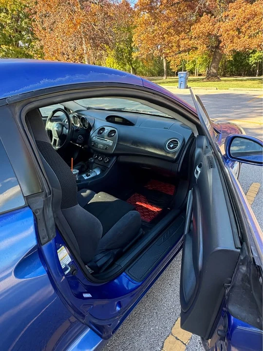 2006 Mitsubishi Eclipse 4th Gen - Image 11 of 13