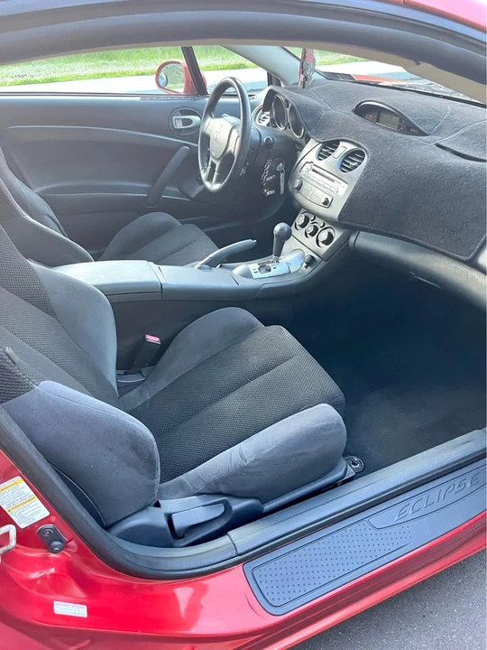 2006 Mitsubishi Eclipse 4th Gen - Image 9 of 16