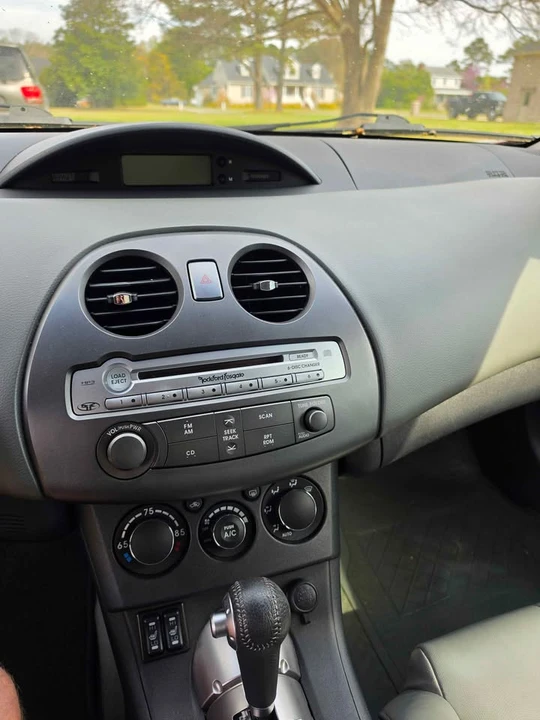 2006 Mitsubishi Eclipse 4th Gen - Image 9 of 10
