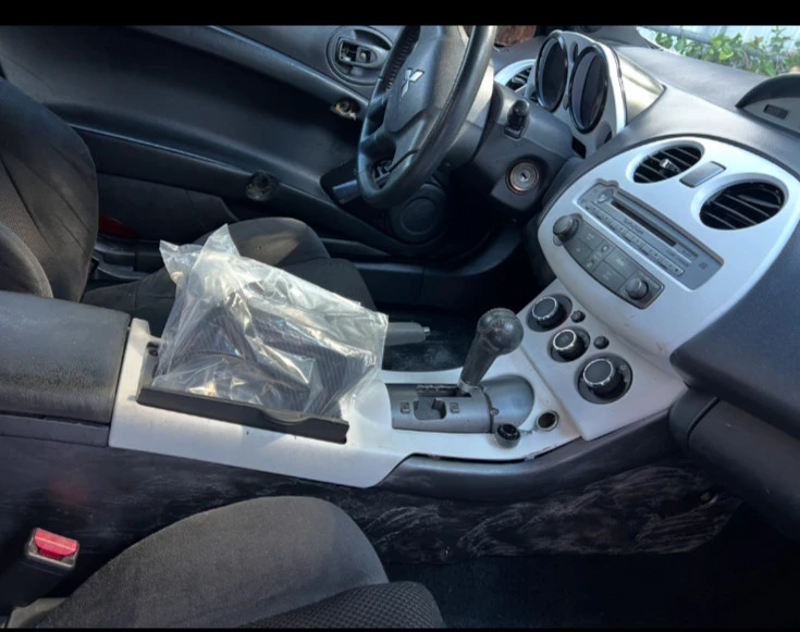 2006 Mitsubishi Eclipse 4th Gen - Image 9 of 16
