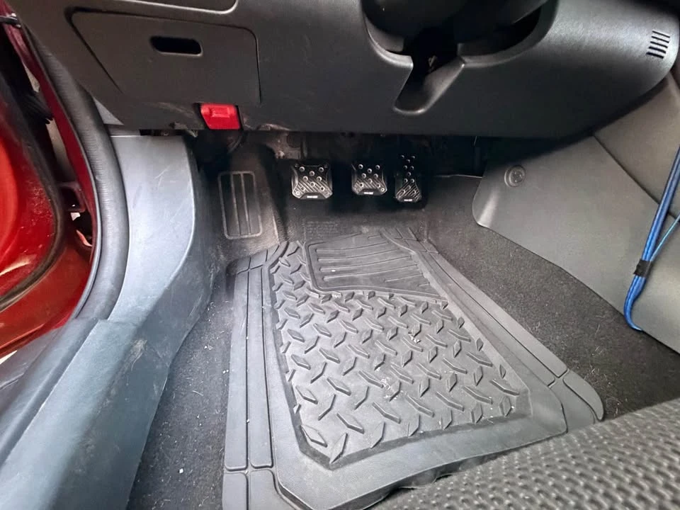 2006 Mitsubishi Eclipse 4th Gen - Image 3 of 18