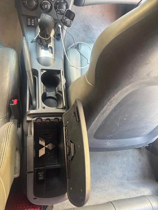 2006 Mitsubishi Eclipse 4th Gen - Image 10 of 10