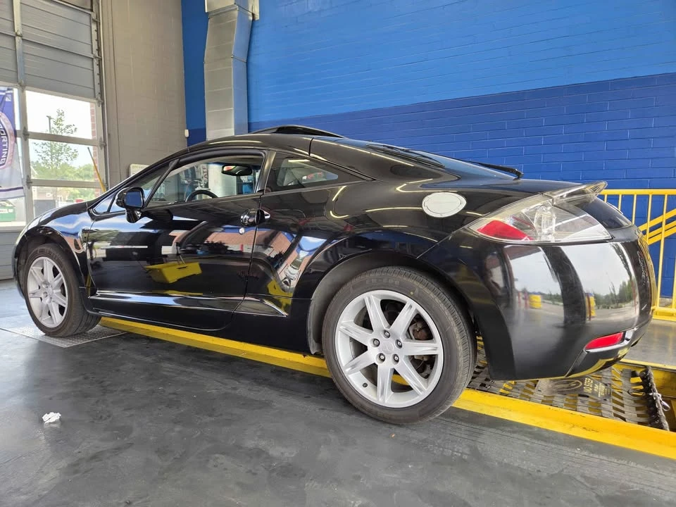 2006 Mitsubishi Eclipse 4th Gen - Image 3 of 9