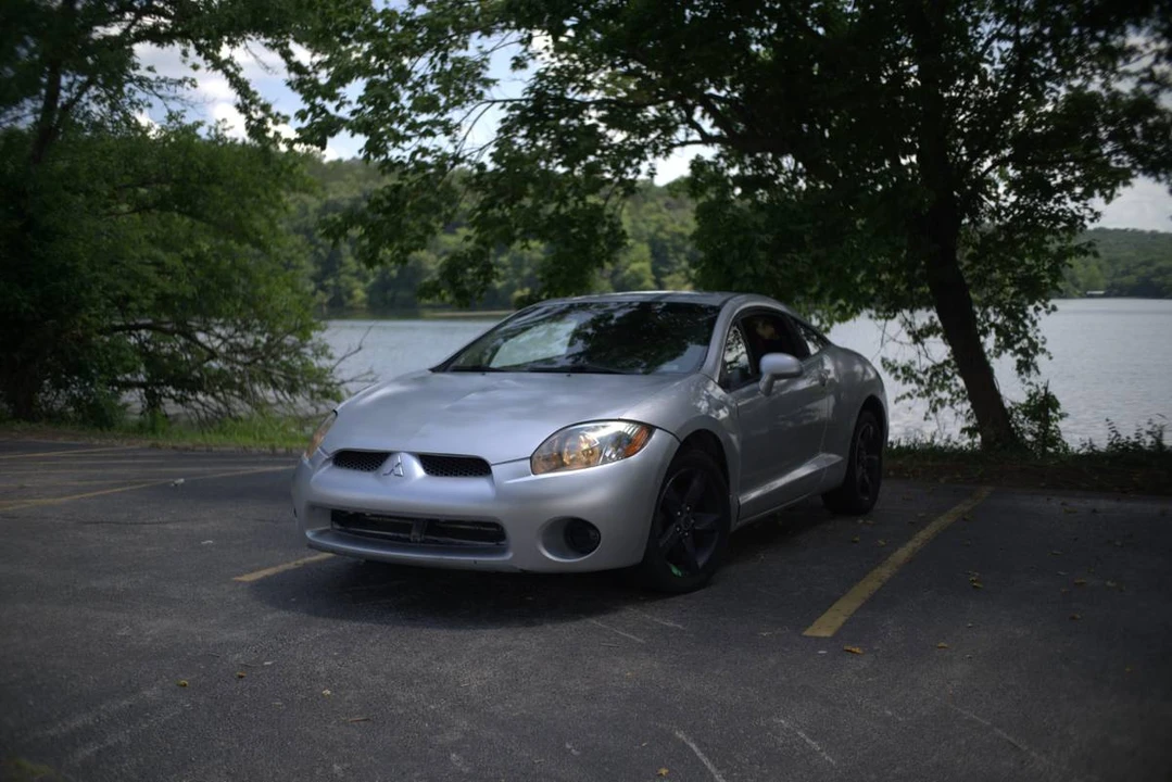 2006 Mitsubishi Eclipse 4th Gen - Image 2 of 13