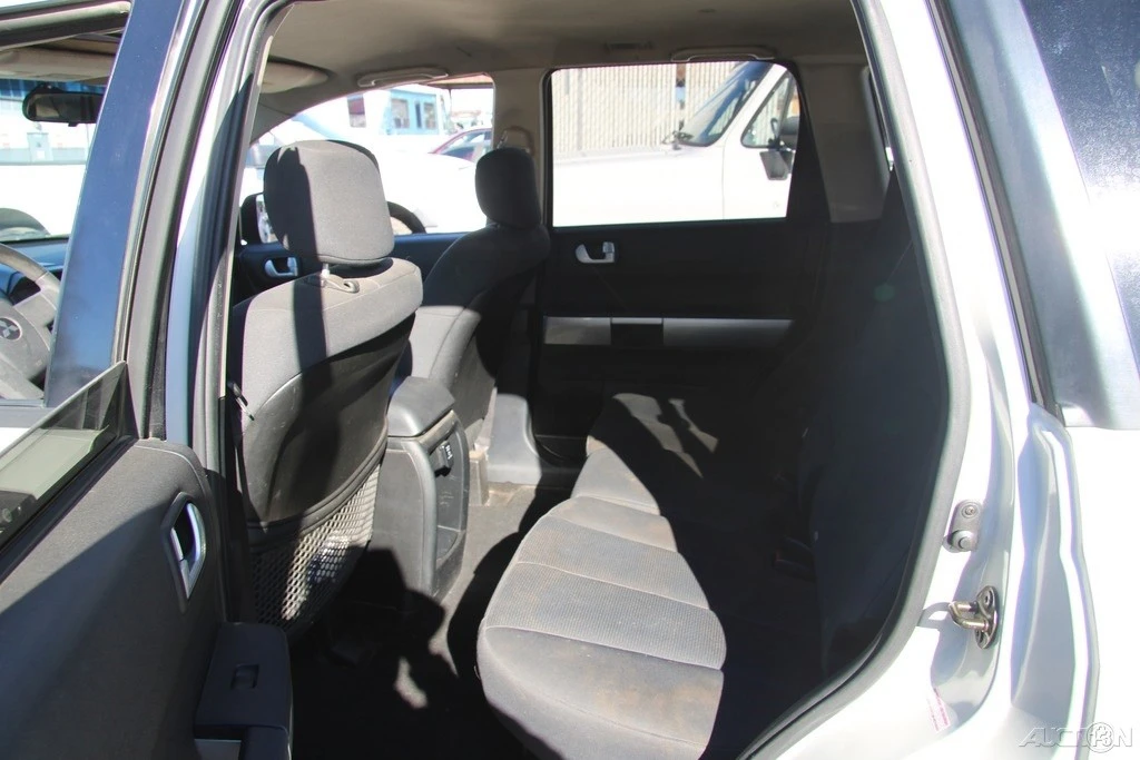 2006 Mitsubishi Endeavor - Image 20 of 21