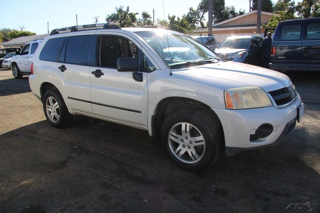 2006 Mitsubishi Endeavor - Image 7 of 21